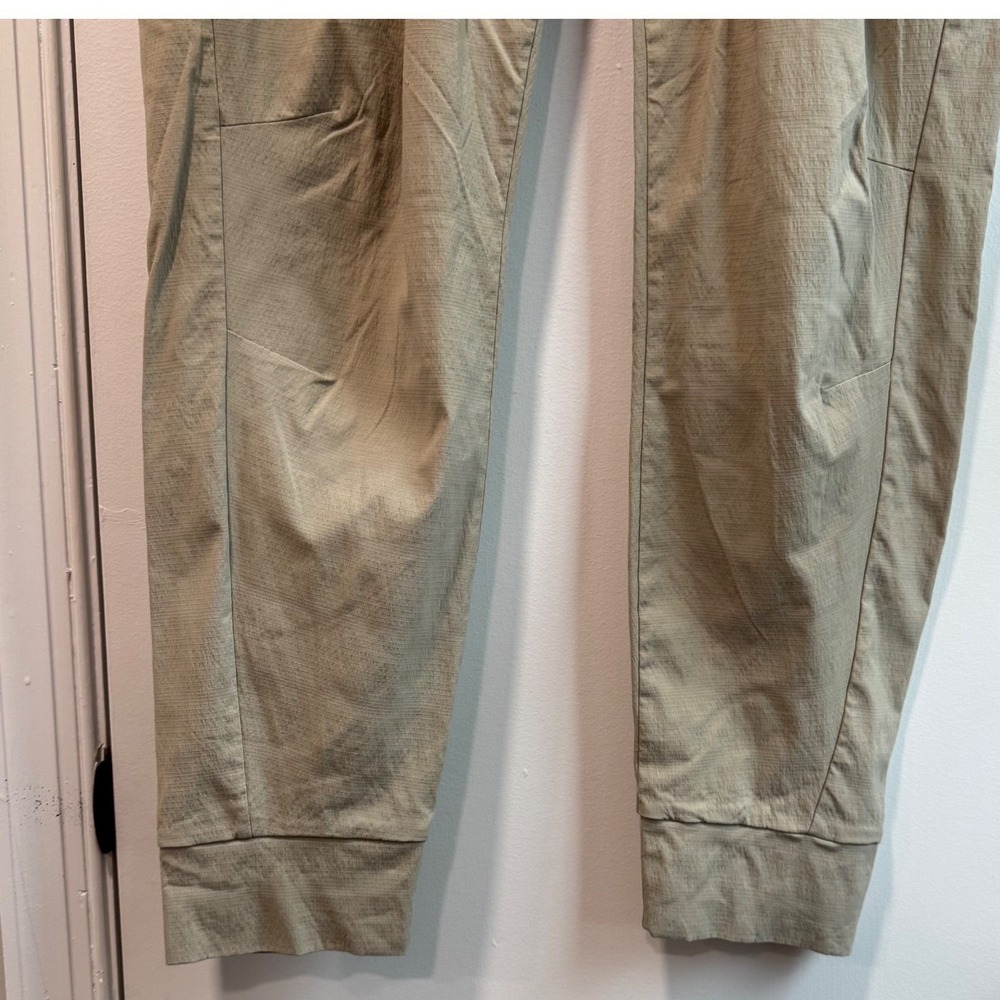Athleta Trekkie North Jogger Pants Khaki Beige Womens Size 12 Hiking - Picture 8 of 8